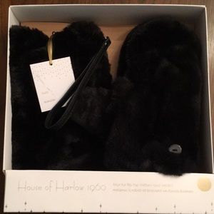 House of Harlow 1960 Black Faux Fur Gloves and wristlet in gift box - NWT